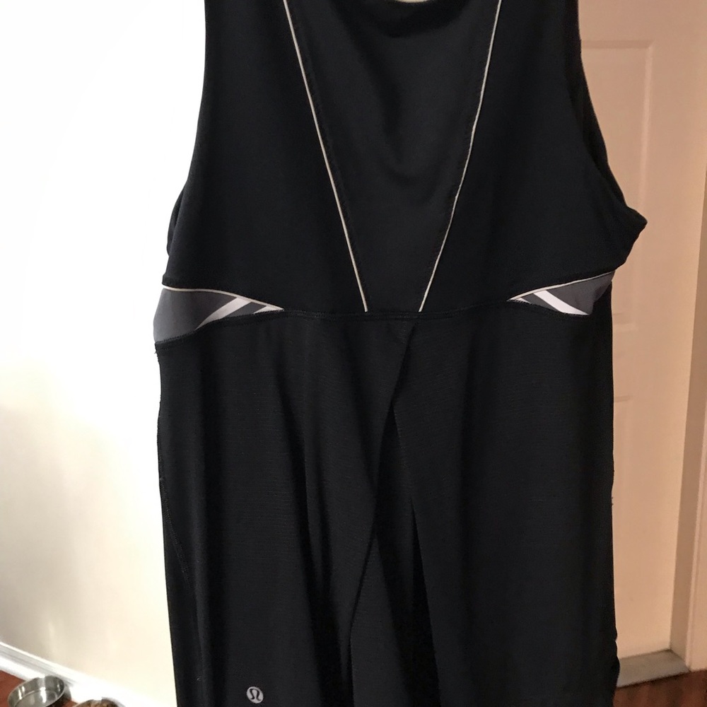 Lululemon Tanktop - Picture 2 of 3